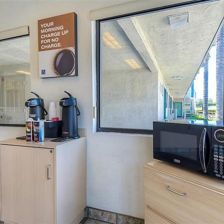 Motel 6 Anaheim Stadium - ออเรนจ์ ภายใน รูปภาพ