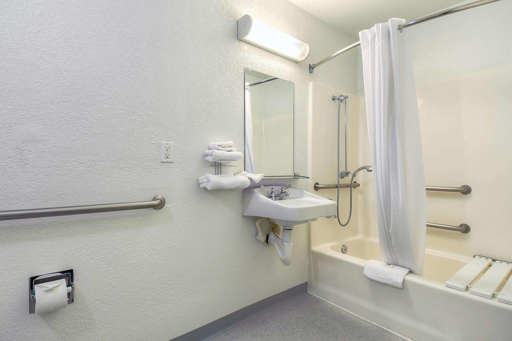 Motel 6 Anaheim Stadium - ออเรนจ์ ภายนอก รูปภาพ
